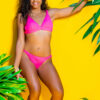 maillot de bain rose - deux pieces - swimwear - ete - mailot - plage - vetement de plage - pareo - mayotte